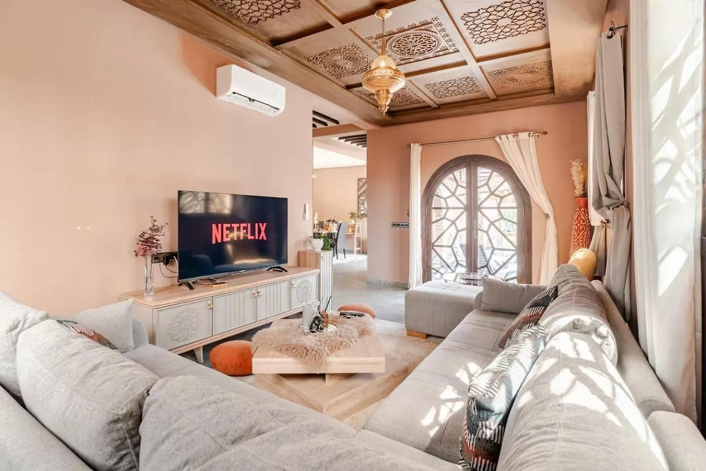 Villa A Marrakech With Warm Pool مراكش