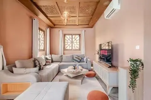 Villa A Marrakech With Warm Pool مراكش 0*,  المغرب